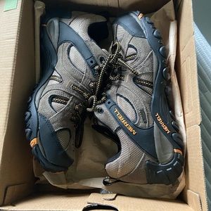 Men’s Merrell Yokota Trail Waterproof Shoes (Size 8)